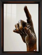 Ahşap İşaret: El Heykeli