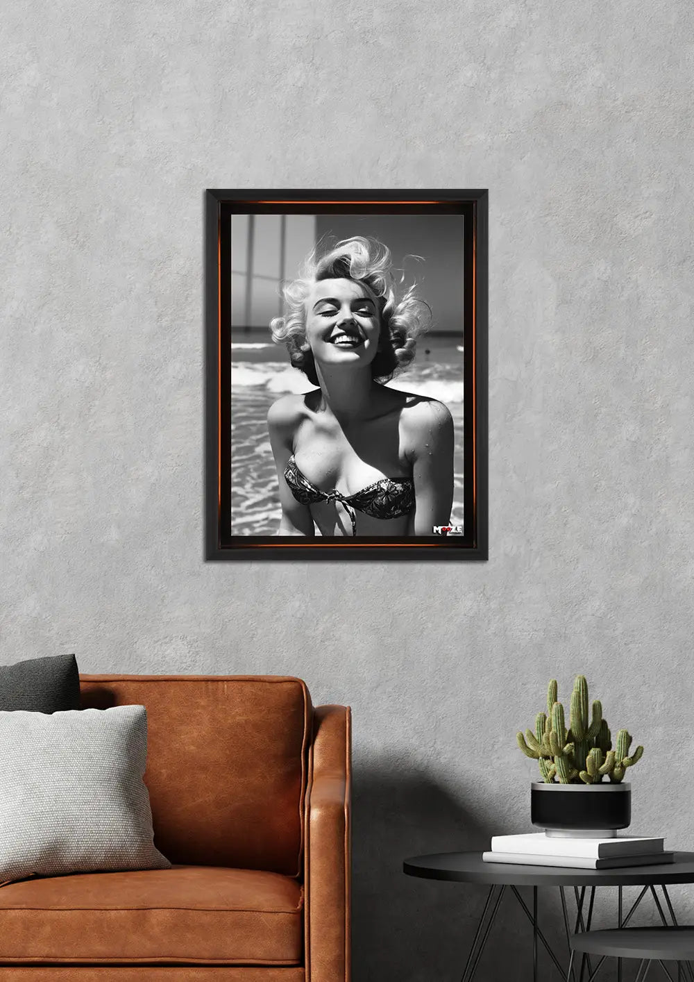 Havuz Keyfi: Retro Kız