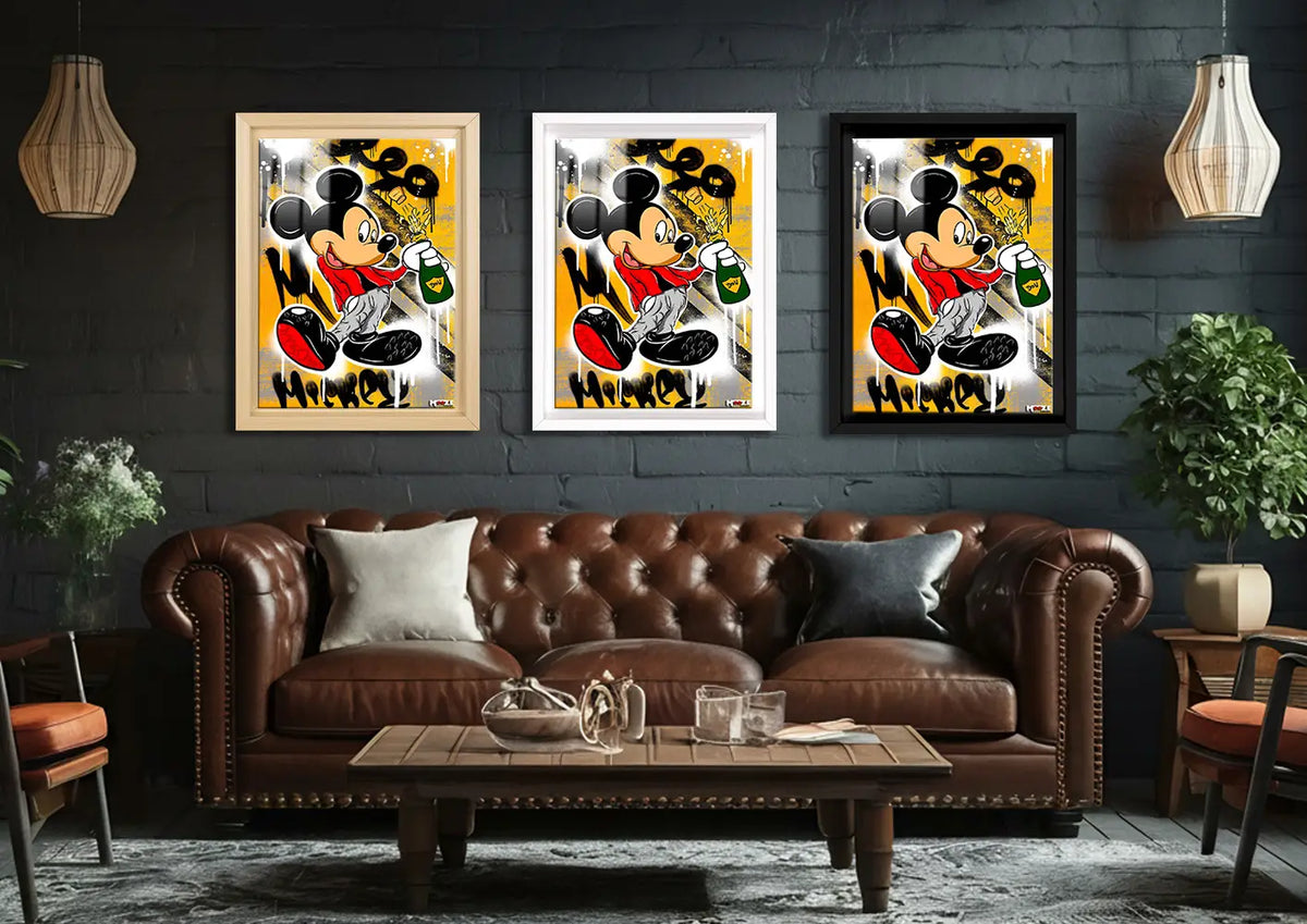 Kutlama: Mickey Şampanya