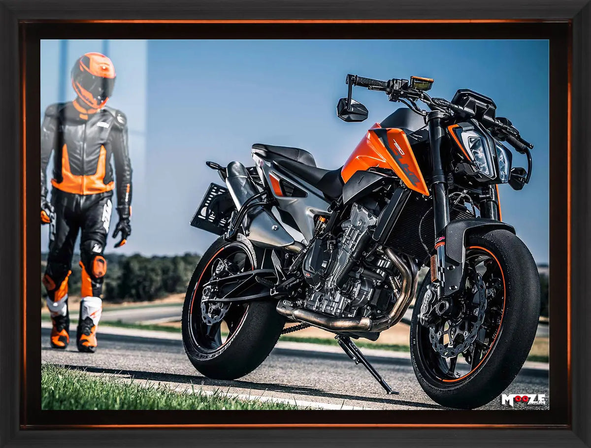 Turuncu Güç: KTM Duke Pisti